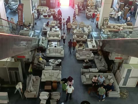 تنمية المشروعات ومحافظة دمياط يقدمان فرصا تسويقية متميزة للجمهور في معرض صنع في دمياط