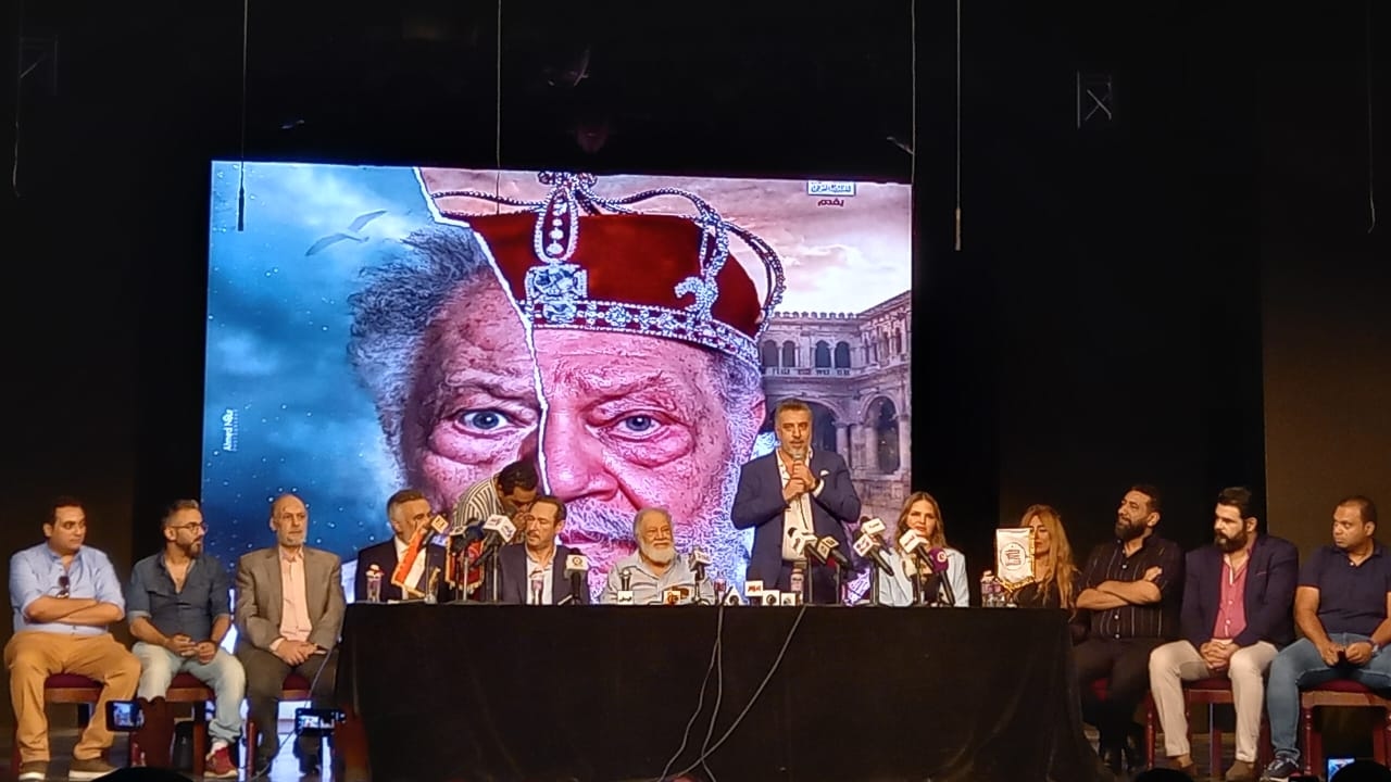 شادي سرور: يحيى الفخراني يعطينا درسًا في حب المسرح كل يوم
