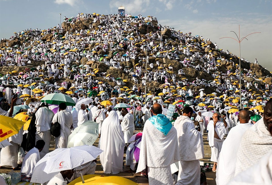 أكثر من مليوني حاج فوق جبل عرفات ينادون "لبيك اللهم لبيك".. والحالة الصحية لجميع حجاج القرعة بخير