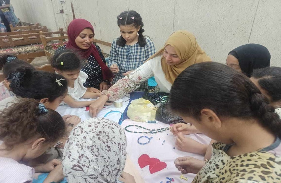 إقبال كبير على أنشطة قافلة "أهالينا" والمسرح المتنقل لقصور الثقافة بسوهاج