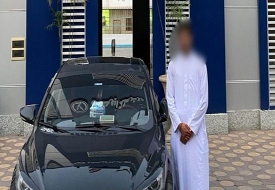 طالب يقتحم بسيارته الطريق بالعكس في الإسكندرية.. والداخلية تضبطه