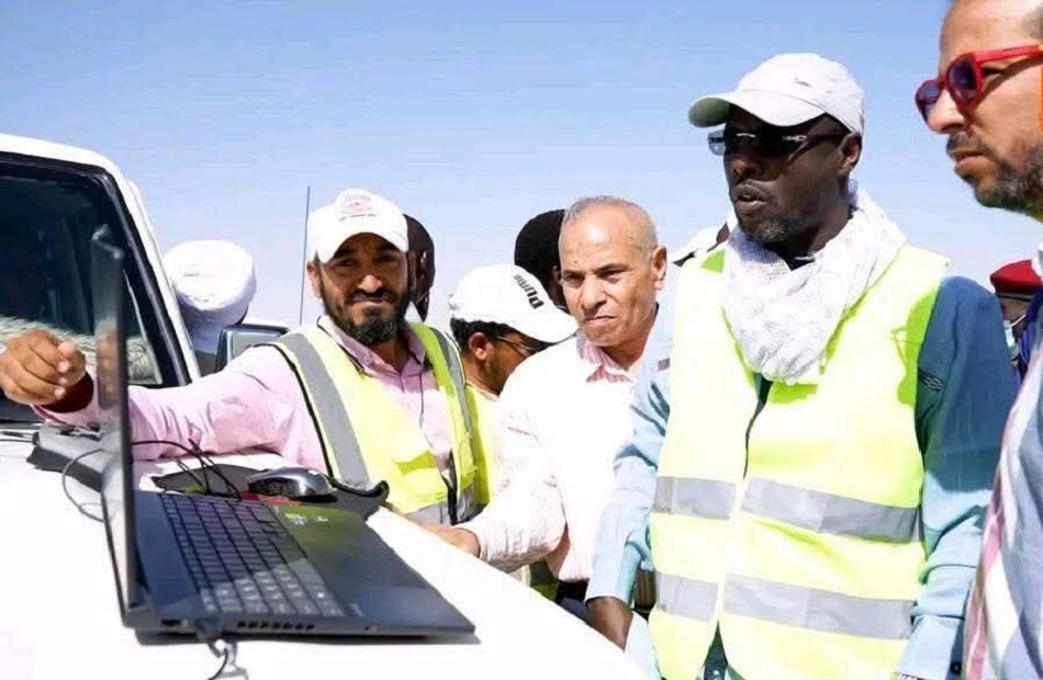 وزير البنية التحتية التشادي يشاهد أعمال المسح الطوبوغرافي لمشروع الطريق الرابط بين مصر وليبيا وتشاد