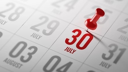 حدث في 30 يوليو.. إلغاء الألقاب في مصر وميلاد وحش الشاشة ورحيل المستشار الحديدي وقلب الثورة الرحيم