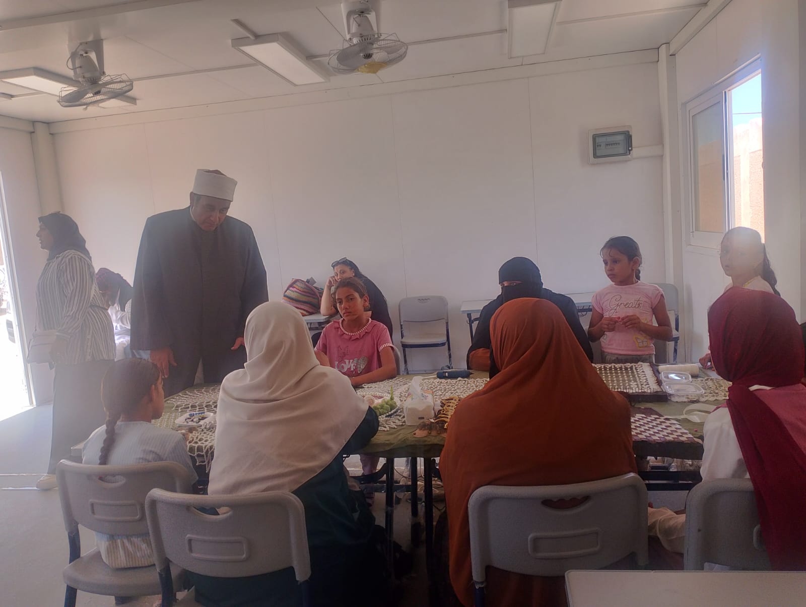 أزهر مطروح: مواصلة العمل في مبادرة التوعوية "قطاراتنا مرآة حضارتنا" بقرية الزيتون