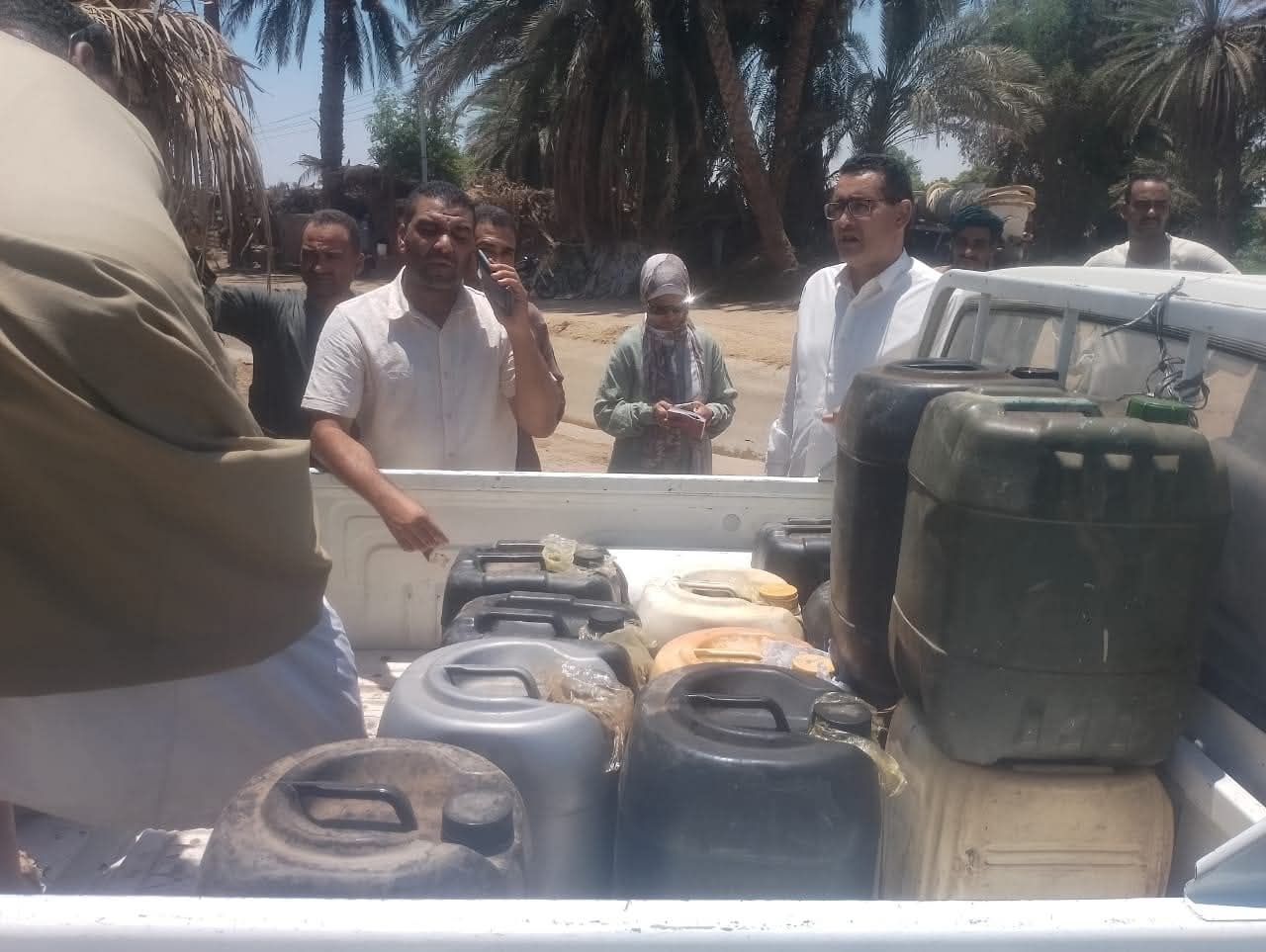 ضبط 6 أطنان زيت طعام مجهول المصدر في الأقصر