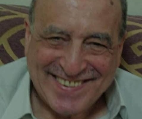 رحيل المترجم مصطفى محمود