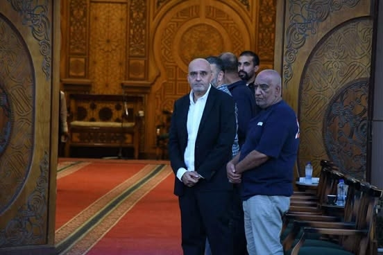 بدء عزاء الفنان سيد صادق بمسجد الشرطة وأشرف زكي وإدوارد أول الحاضرين