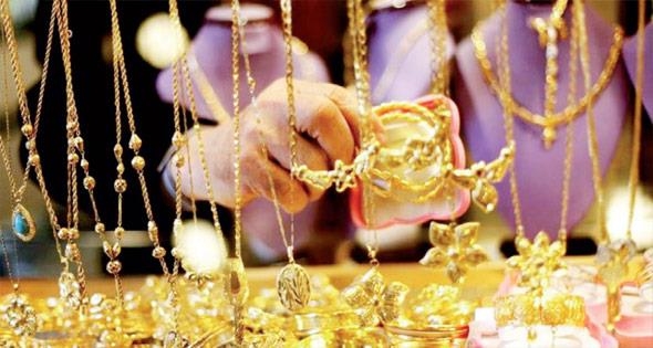 ارتفاع أسعار الذهب محليا.. وتوقعات بارتفاع تكاليف التأمين