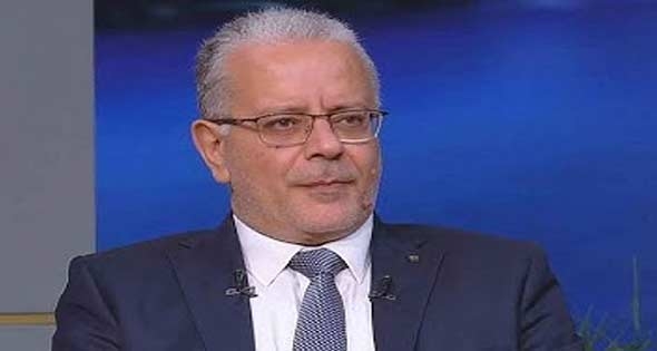 جائزة نقدية و10 دراسات للفن التشكيلى