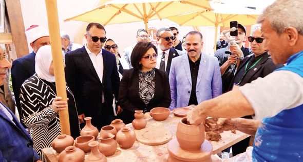 افتتاح معرض «ديارنا للحرف اليدوية والتراثية» بالجونة