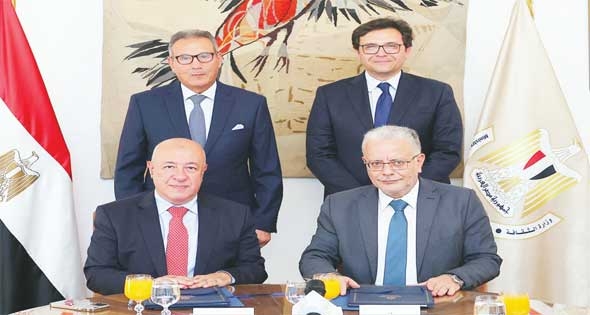 نحو تفعيل التعاون بين المؤسسات الثقافية والمالية فى مصر.. البنك الأهلى المصرى ووزارة الثقافة يوقعان بروتوكول تعاون لتشغيل مبنى «السلطان حسين» وتحويله إلى مركز للعرض المتحفى والفنى