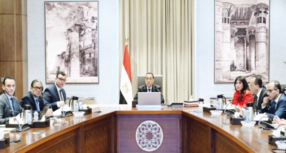 تسهيل إنهاء إجراءات وصول السائحين إلى المطارات المصرية.. طرح 115 ألف وحدة من «سكن لكل المصريين» لمحدودى الدخل بالمدن الجديدة