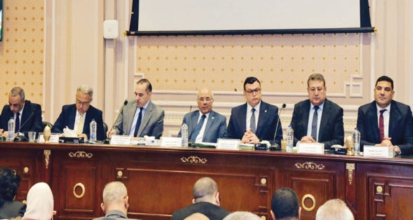 «إسكان النواب» تبدأ مناقشة قانون الإيجار القديم.. القيمة الإيجارية لا تقل عن 1000 جنيه بالمدن و500 فى القرى.. وانتهاء العقود بعد 5 سنوات