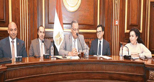 وزير الثقافة فى اجتماع إعلام «الشيوخ»: لن نتهاون فى واقعة التنقيب عن الآثار بالأقصر