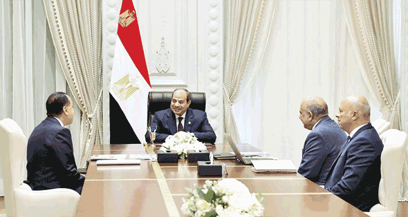 تعزيز الاستثمارات فى الطاقة المتجددة..
السيسى: تحسين قدرة الشبكة القومية للكهرباء لاستيعاب زيادة الاستهلاك