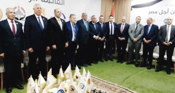 الأحزاب تواصل استعداداتها لانتخابات «الشيوخ»..
اجتماعات وغرف عمليات وتوعية المواطنين بأهمية المشاركة الانتخابية