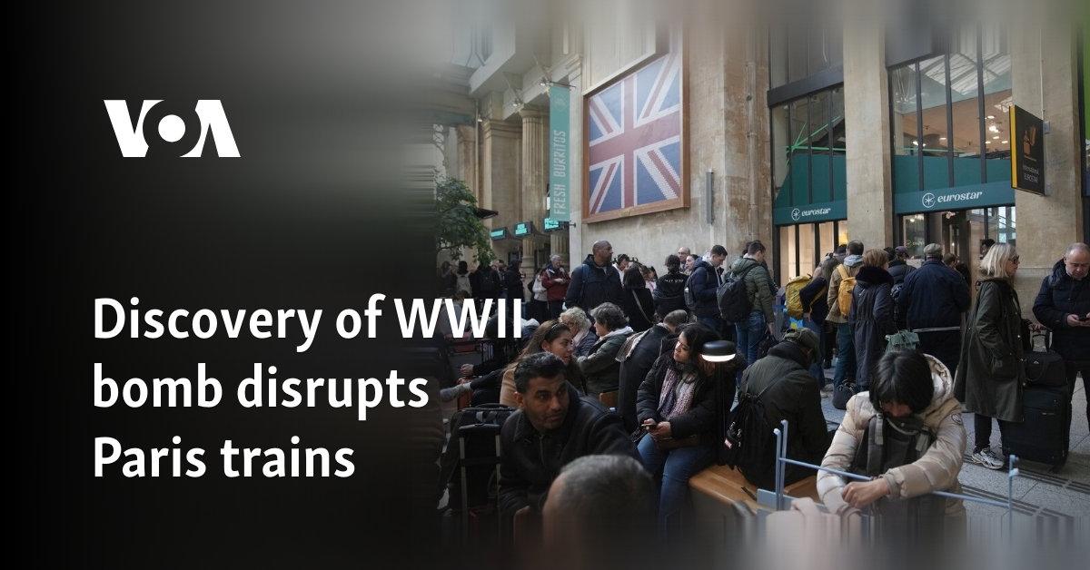 Discovery of WWII bomb disrupts Paris trains