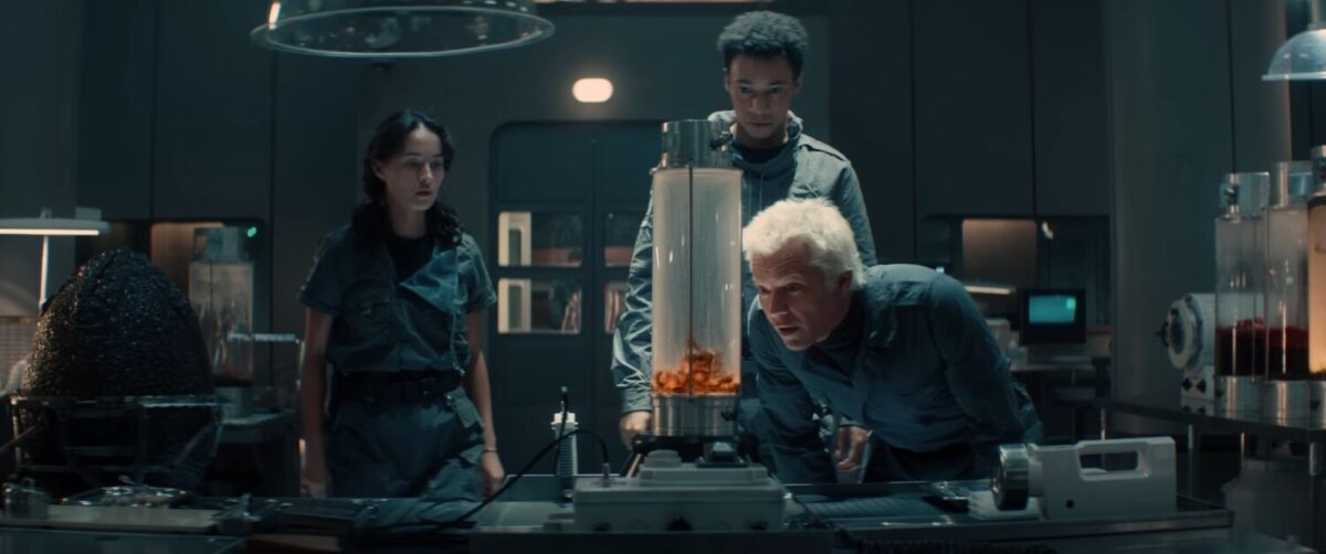 'Alien: Earth' Trailer Hints At 5 Different Terrifying Life Forms, Including...A Predator?