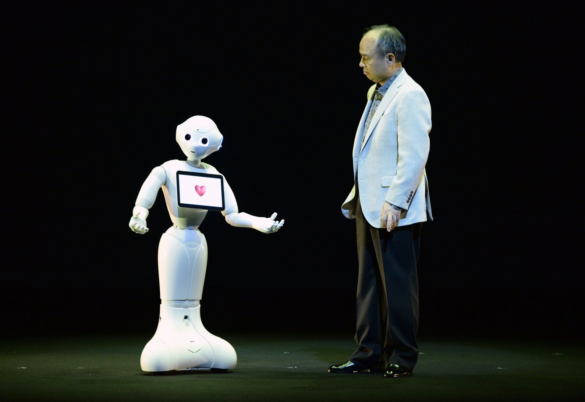 $11 Billion in 2 Weeks: AI Bets Mint Money for Masayoshi Son