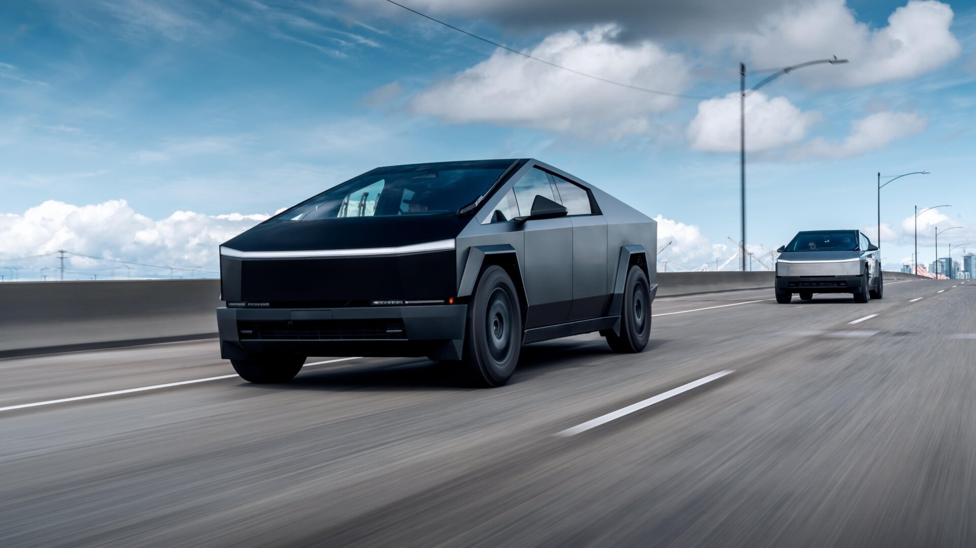 Tesla Tries to Save the Cybertruck With Its Most Desperate Offer Yet