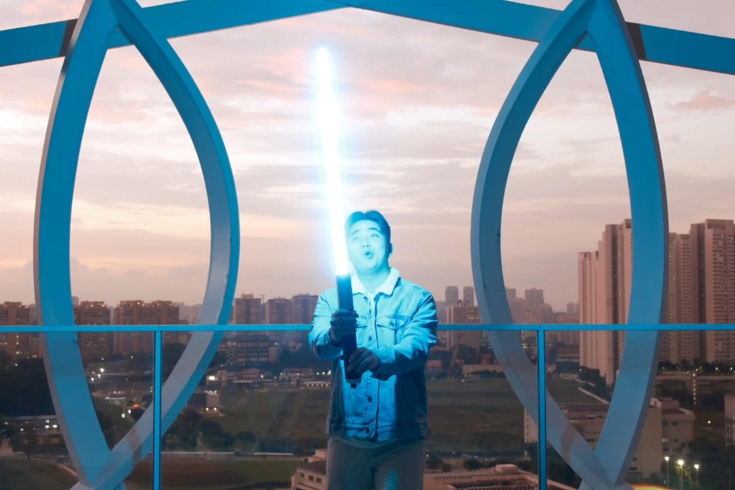 This DIY Lightsaber Proves That Spinning is Indeed a 'Good Trick'