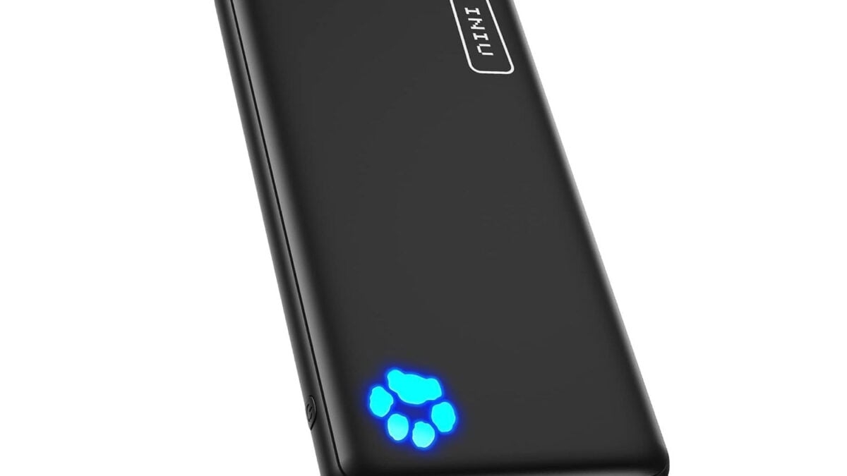 World's Slimmest 10000mAh Charger Drops to Record Low, Now Almost Free on Amazon