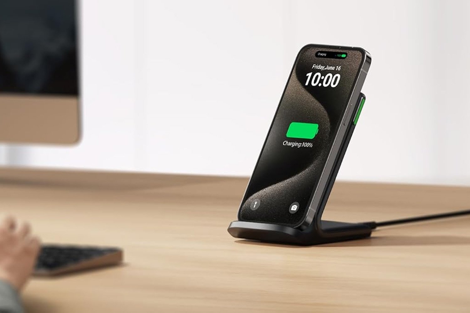 INIU Wireless Charger Is Practically Free on Amazon, Compatible With Both Apple and Samsung Smartphones
