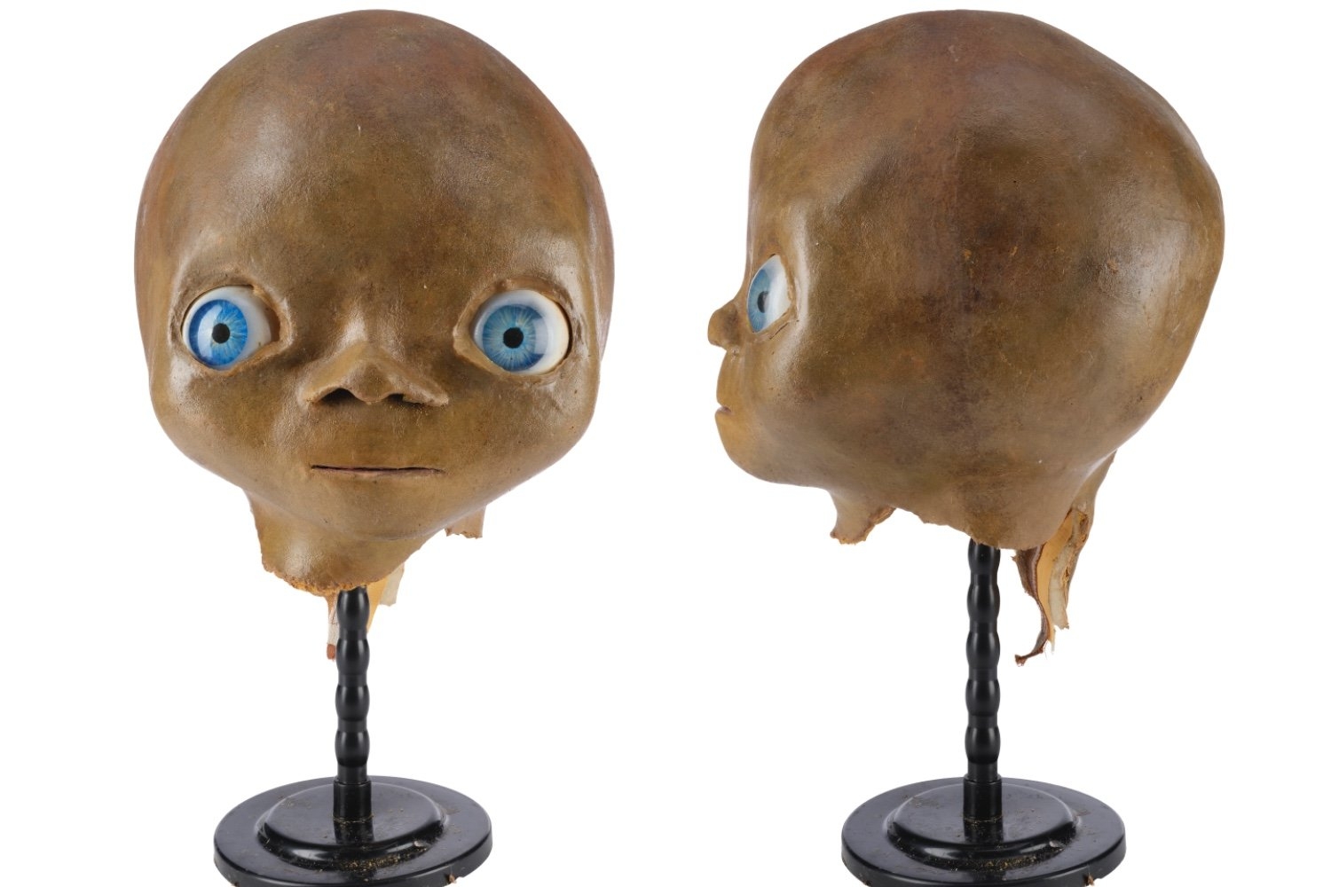 Summon Your Own Friendly Aliens With This ‘Close Encounters' Mask