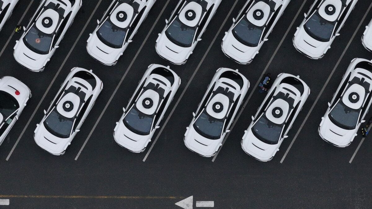 Tesla and Google's Robotaxis Still Really Aren't That Autonomous