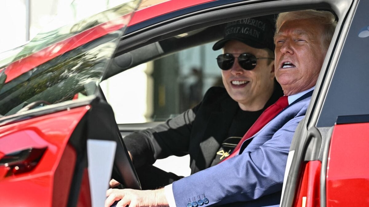 The Funniest Memes About Elon and Trump's Messy Divorce