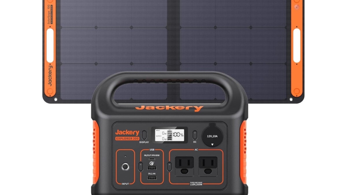 This 300W Solar Panel Power Station Is Almost Free, Amazon Is Clearing Stock at 40% Off
