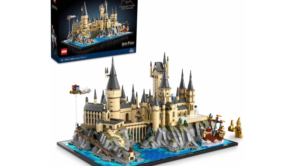 LEGO Isn't Only Treating Star Wars Fans, Harry Potter Hogwarts Castle Set Drops to New Record Low Price