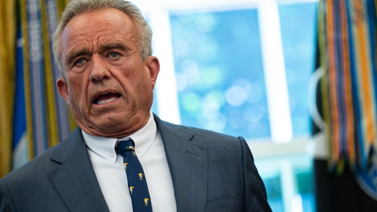 RFK Jr. Begs Canada to Pardon 400 Ostriches So That We Can ‘Understand' Them