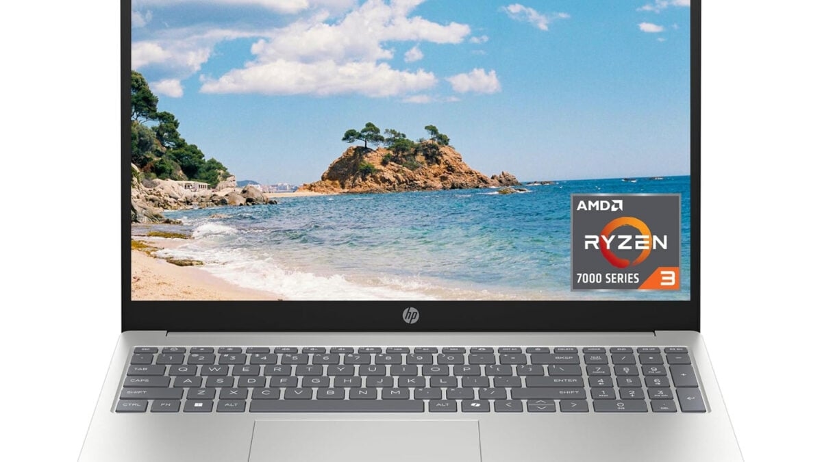 This HP 15.6″ Touchscreen Laptop Is Going for Pennies, Amazon Empties Its Stock on the Last Day of Prime Day