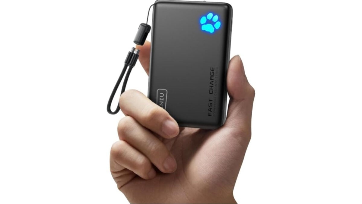 INIU 10,000mAh Power Bank Drops to Basically Nothing, Amazon's Best-Selling Charger Is Flying Off Shelves