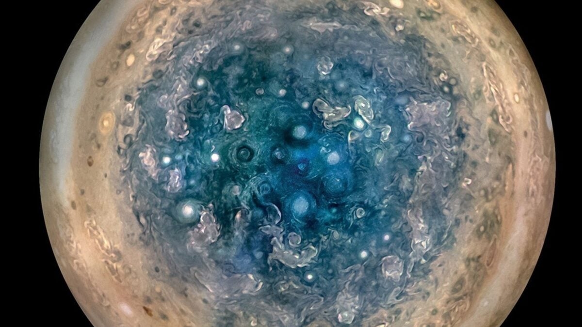 Astronomers Detect Entirely New Type of Plasma Wave Above Jupiter's North Pole