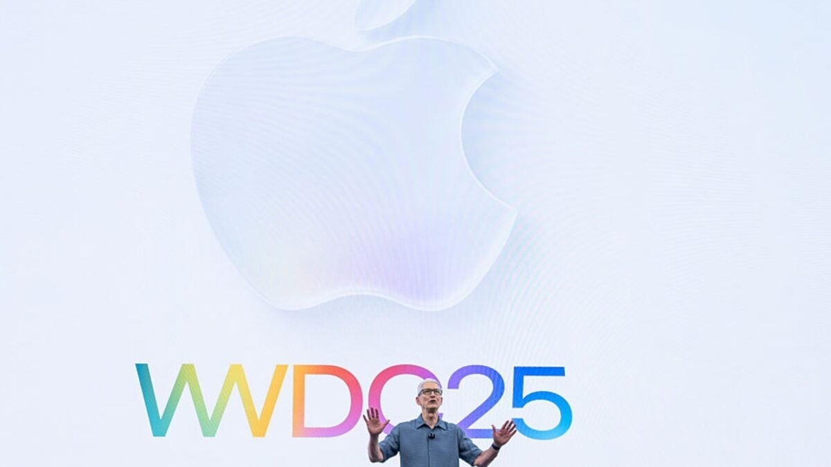 iOS 26's Beta Doesn't Give Up on Liquid Glass, and Neither Should You