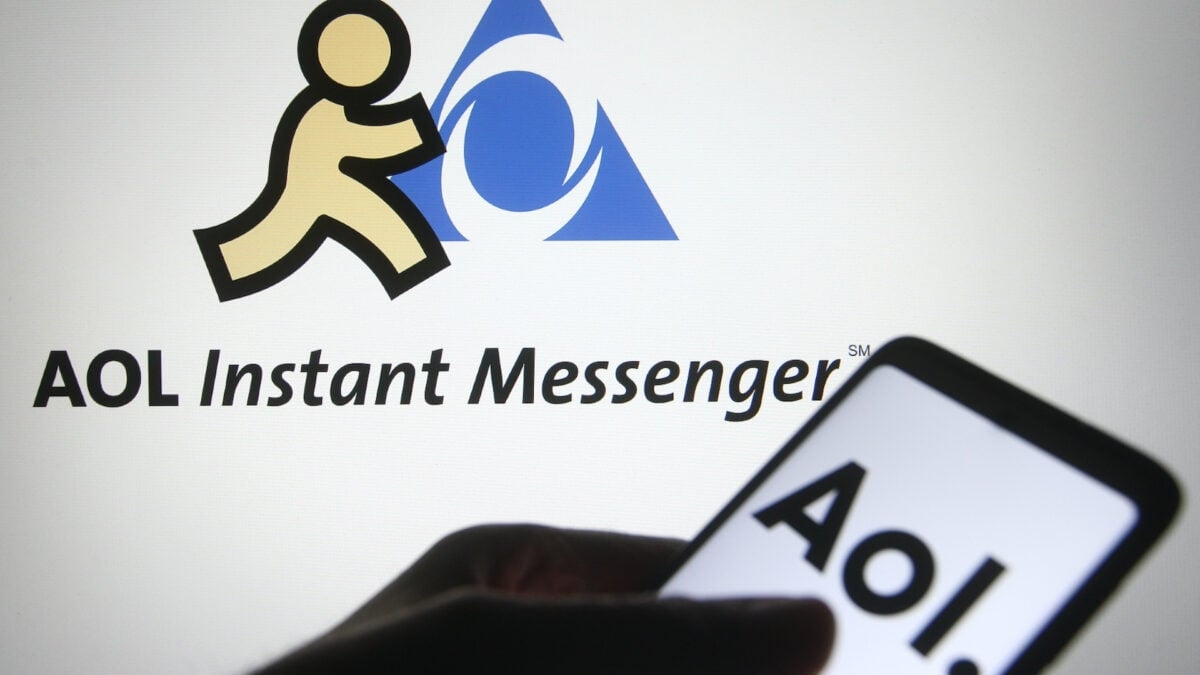 After 34 Years of Booop-Beep-Beep-Beep-Krsssh-Eee-Brrrrrrr, AOL's Dial-Up Service Is Finally Shutting Down