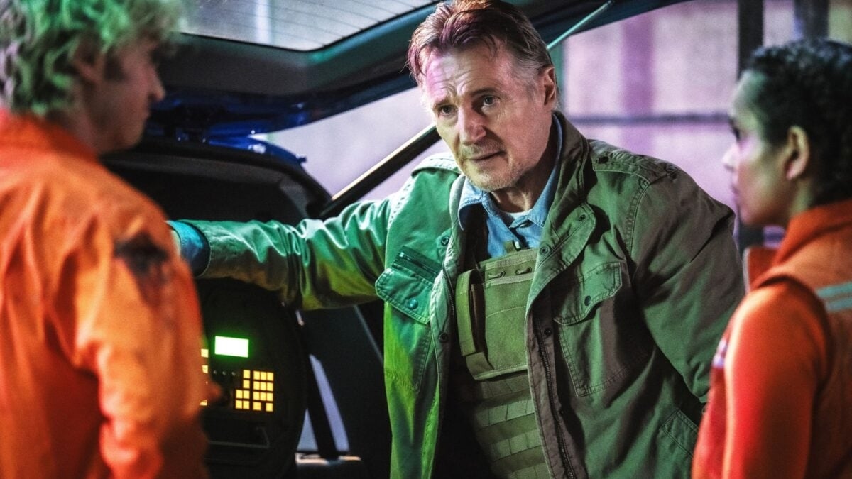 Joe Keery and Liam Neeson Team Up for a Gross-Out Sci-Fi Film From the Writer of ‘Jurassic Park'