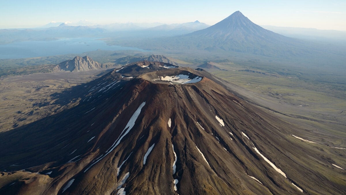 Russia's Colossal Earthquake May Have Ignited Multiple Volcanoes