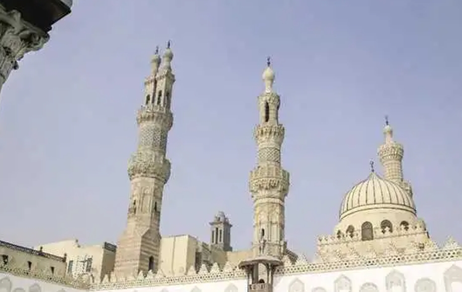 الأزهر يفاجئ الجميع بموقفه من الهجوم الإسرائيلي على إيران
