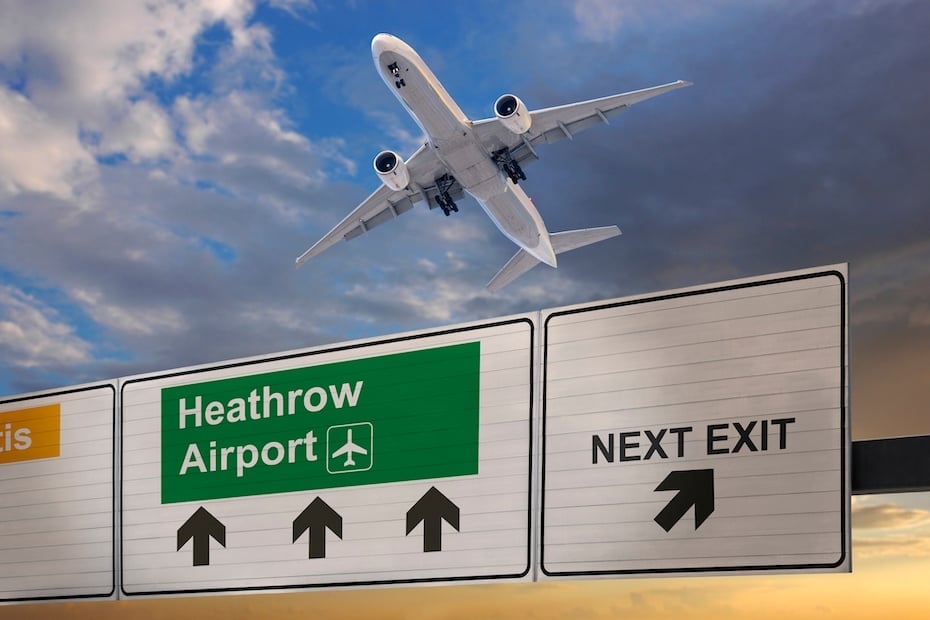 UK airports disrupted by air traffic control issue