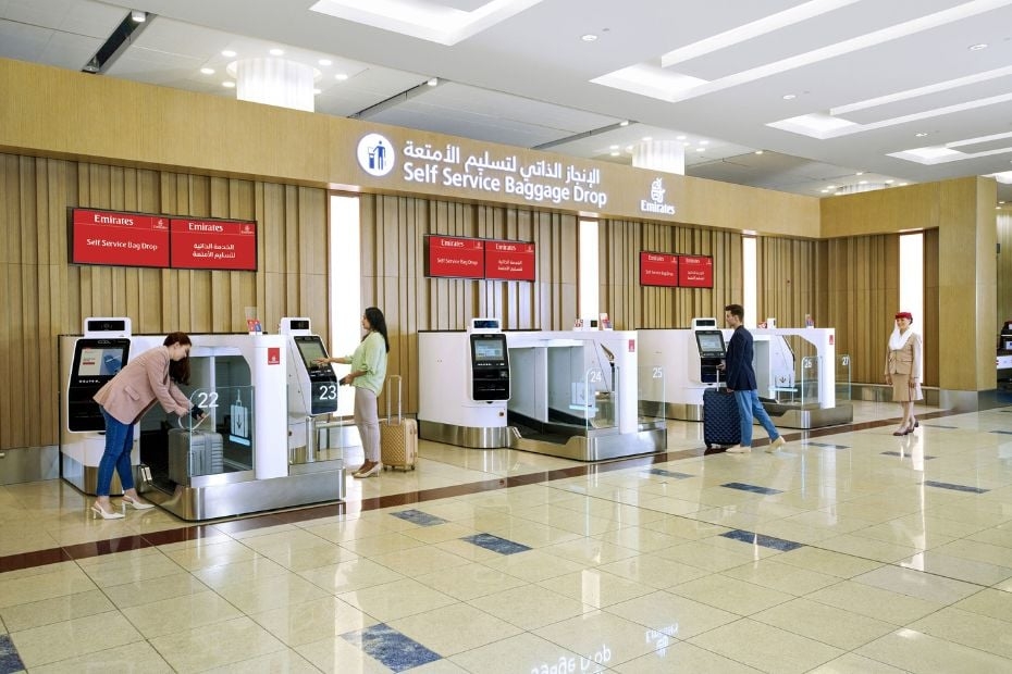 2024-25: How many bags did Dubai-based Emirates handle per day?