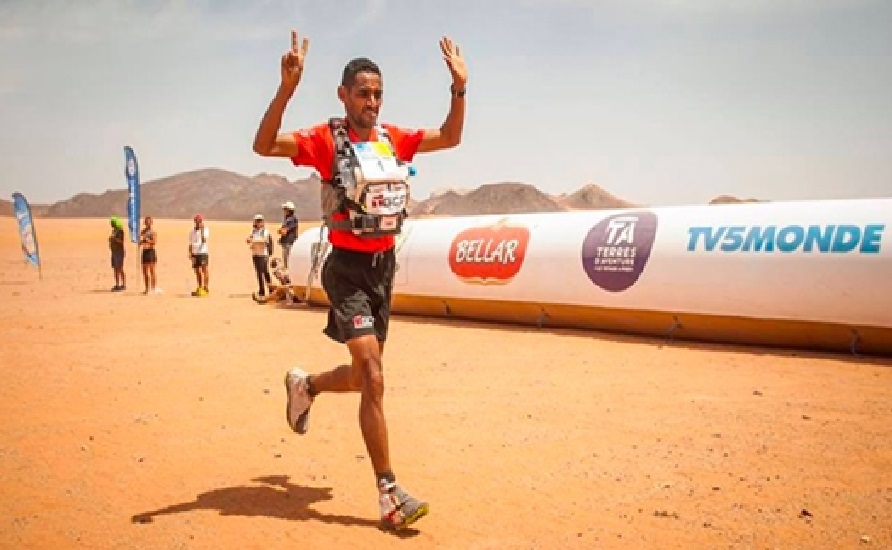 رشيد المرابطي يفوز بالمرحلة الخامسة في الدورة الـ 39 لماراطون الرمال
