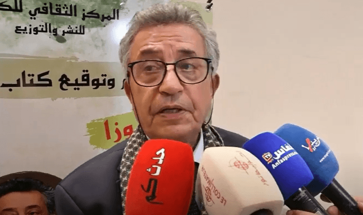 'ميموزا .. سيرة ناج من القرن العشرين ' للشاعر والكاتب صلاح الوديع في حفل التوقيع بالمكتبة الوطنية