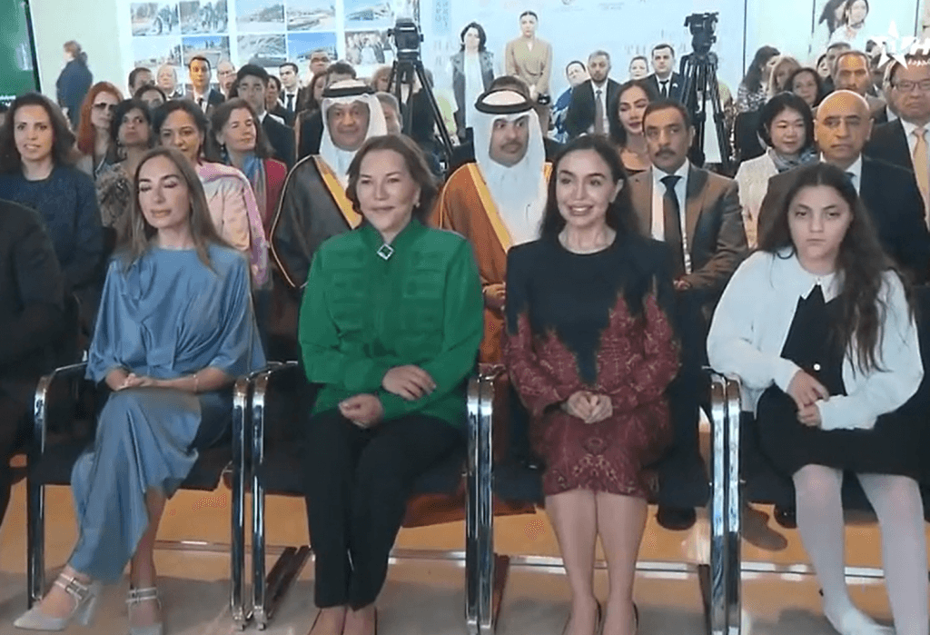 صاحبة السمو الملكي الأميرة للا حسناء تفتتح بباكو المعرض الرقمي 'الزربية الرباطية، نسيج من الفنون'