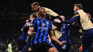 دوري أبطال أوروبا: إنتر يتأهل للمباراة النهائية بعد فوزه على برشلونة 4-3