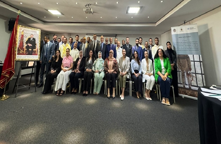 رئاسة النيابة العامة تنظم دورة تكوينية لتعزيز قدرات القضاة المكلفين بالأحداث