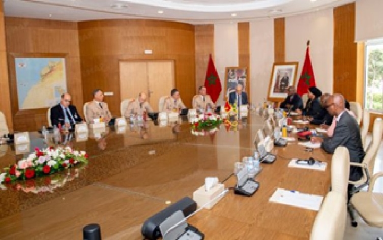 تنفيذا للتعليمات الملكية السامية.. عبد اللطيف لوديي يستقبل وزير دفاع جمهورية رواندا