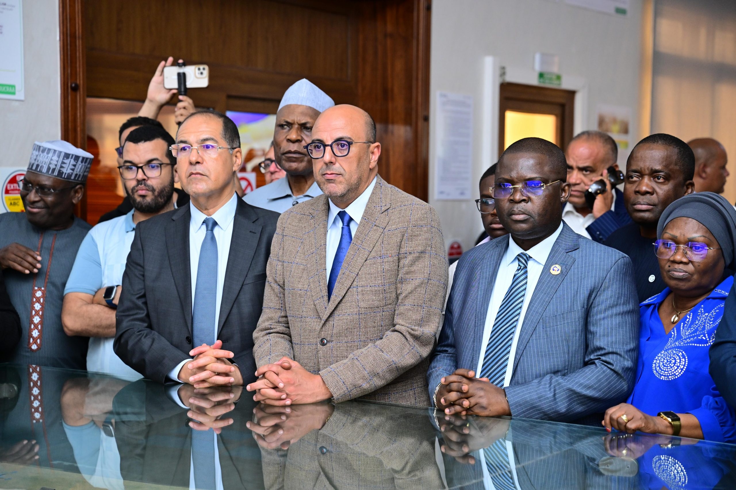 رئيس برلمان المجموعة الاقتصادية والنقدية لوسط إفريقيا في مدينة العيون: التجربة التنموية المغربية في الأقاليم الجنوبية تشكل نموذجا يحتذى به على الصعيد القاري